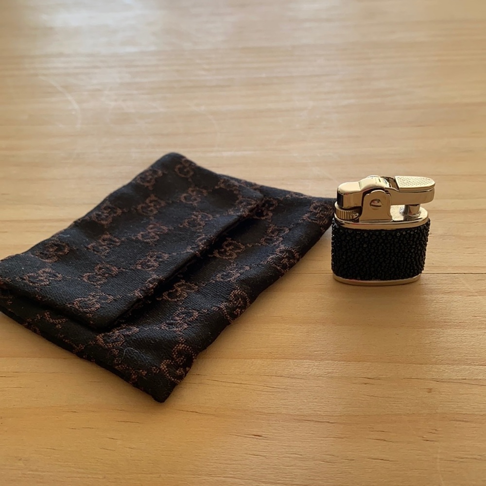 🔥GUCCI VINTAGE RARE RHINESTONE BUTANE LIGHTER